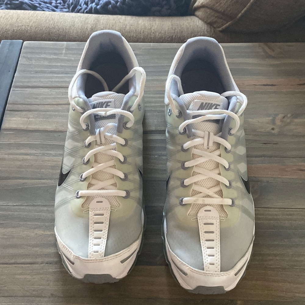 Great condition Nike AirMax as 12!